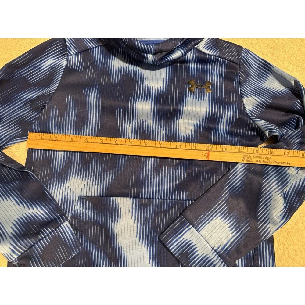 Under Armour Boys Youth Medium Long Sleeve Shirts Lot Of 2 Blue & Black